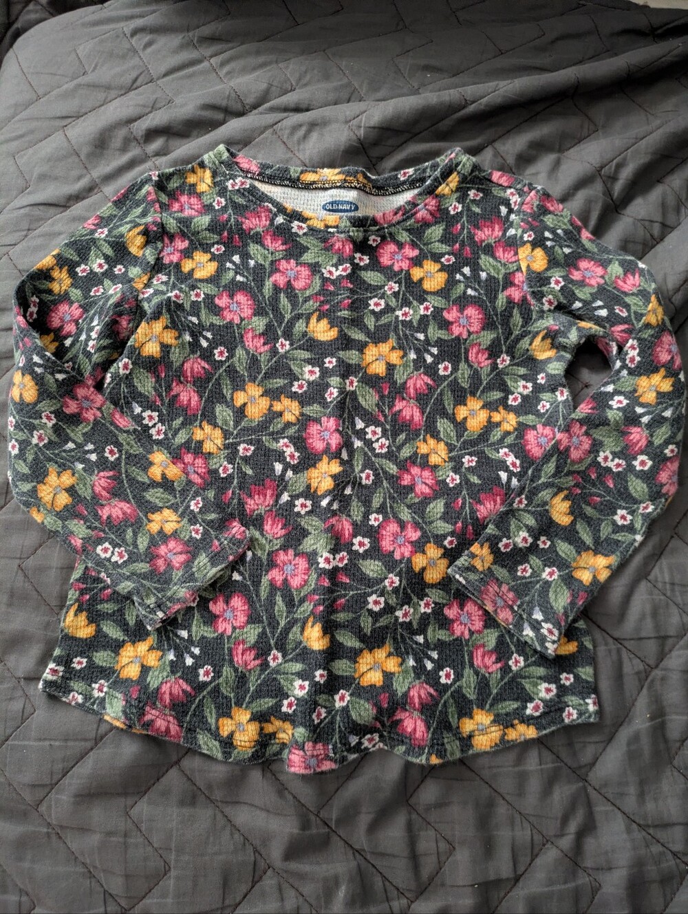 👉10/10$ Floral Waffle-Knit Long Sleeve Top - Pink & Yellow on Dark Green